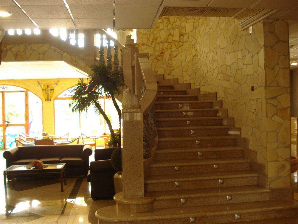 Hotel Plaza Del Castillo Malaga Bagian luar foto